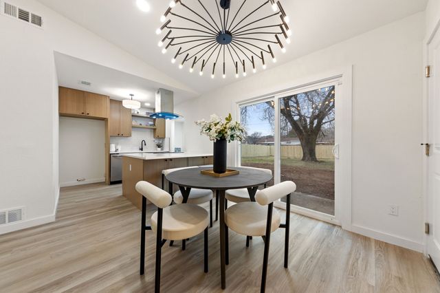 215 Prairie Grove Drive, Dallas, TX 75217