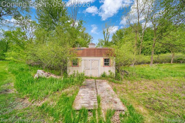 7001 Sweezy Lake Road, Norvell Township, MI 49230