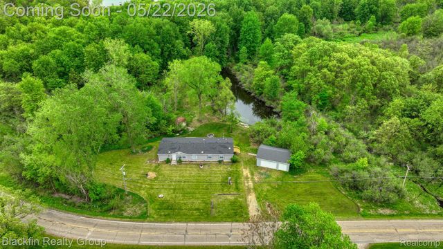 7001 Sweezy Lake Road, Norvell Township, MI 49230
