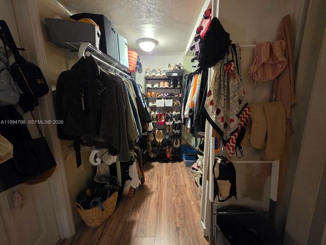 9360 Fontainebleau Blvd 503, Miami, FL 33172