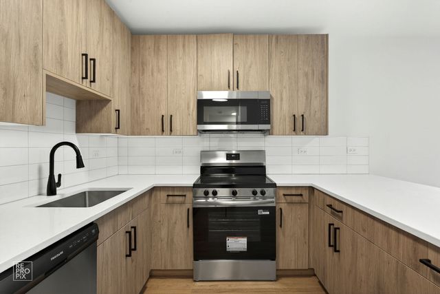 7357 N Winchester Avenue GF, Chicago, IL 60626