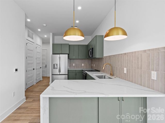 123 Haywood Street 304, Asheville, NC 28801
