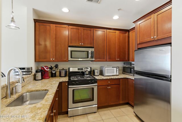 719 Amy Court, Lakewood, NJ 08701