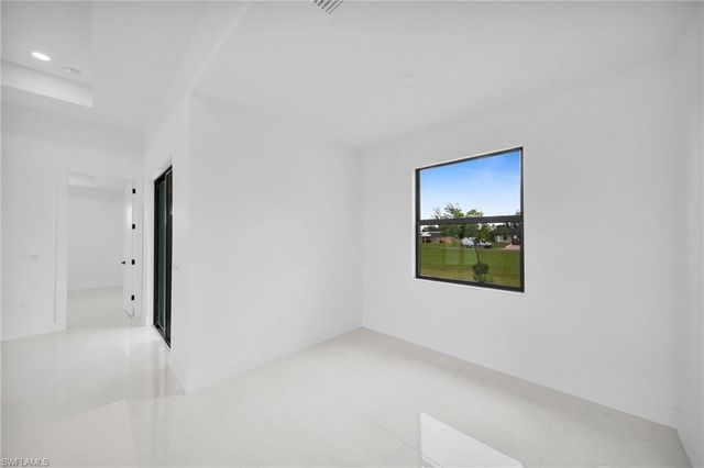 1143 NW 27th PL, Cape Coral, FL 33993