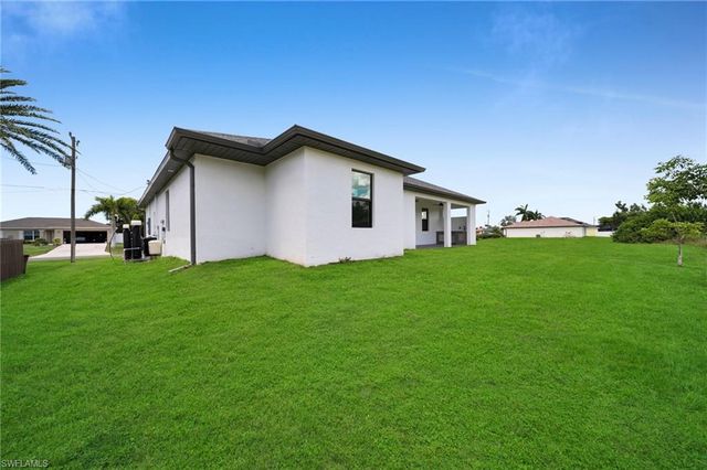 1143 NW 27th PL, Cape Coral, FL 33993