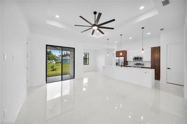 1143 NW 27th PL, Cape Coral, FL 33993