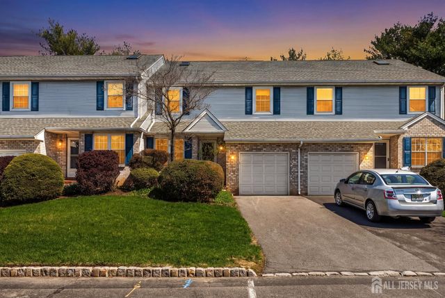 5 Hawthorn Drive, Edison, NJ 08820