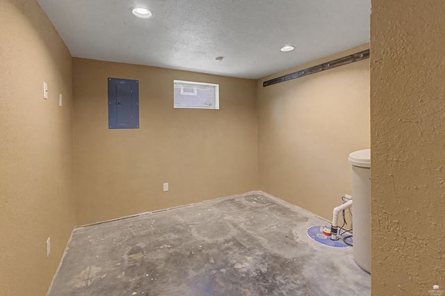 502 W Vine Street, Junction City, KS 66441