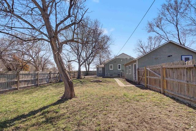 502 W Vine Street, Junction City, KS 66441