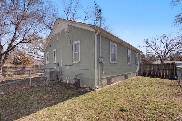 502 W Vine Street, Junction City, KS 66441