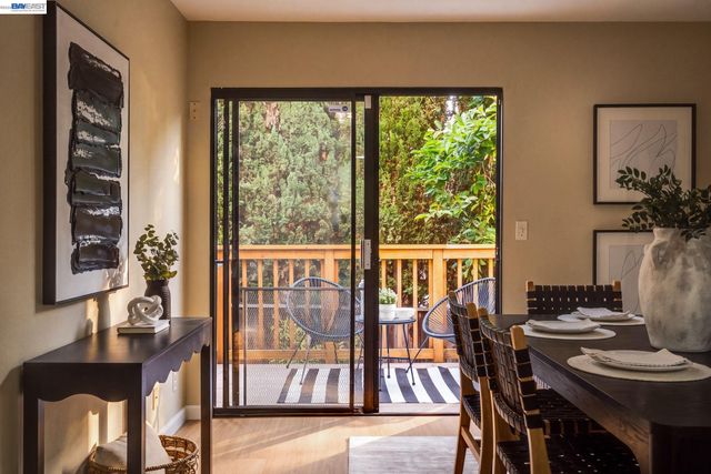 21297 Justco Ln, Castro Valley, CA 94552
