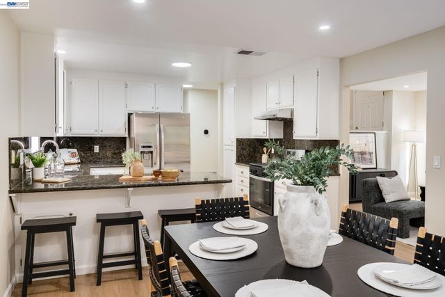 21297 Justco Ln, Castro Valley, CA 94552