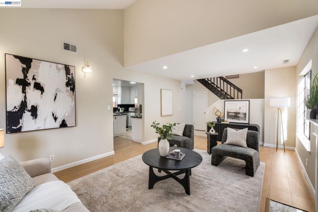 21297 Justco Ln, Castro Valley, CA 94552