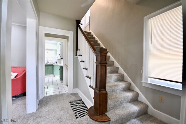 30 Pinehurst Avenue, Youngstown, OH 44512