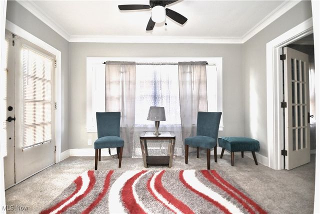 30 Pinehurst Avenue, Youngstown, OH 44512