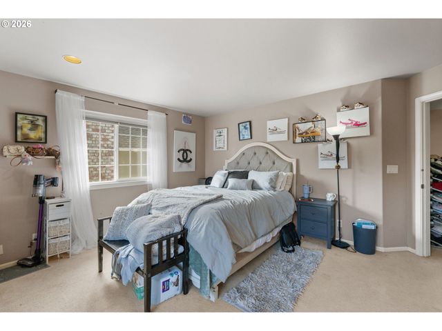 367 SPYGLASS Dr, Eugene, OR 97401