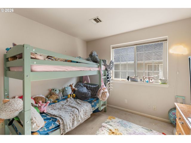 367 SPYGLASS Dr, Eugene, OR 97401