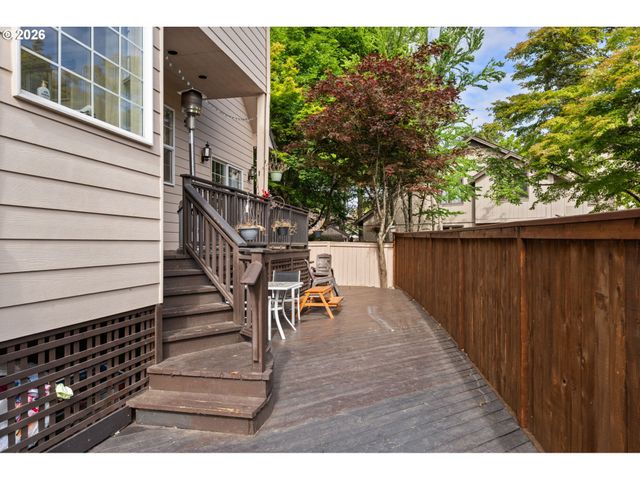 367 SPYGLASS Dr, Eugene, OR 97401