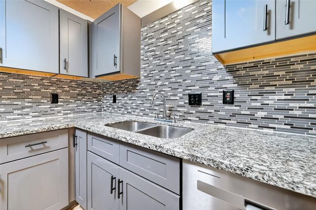 16106 Barbaroosa Drive, Houston, TX 77083