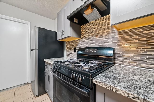 16106 Barbaroosa Drive, Houston, TX 77083