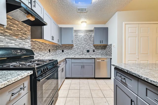 16106 Barbaroosa Drive, Houston, TX 77083