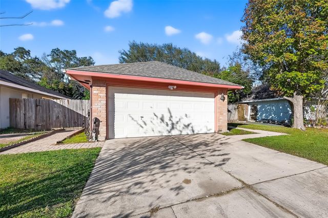 16106 Barbaroosa Drive, Houston, TX 77083