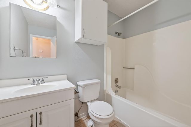 16106 Barbaroosa Drive, Houston, TX 77083