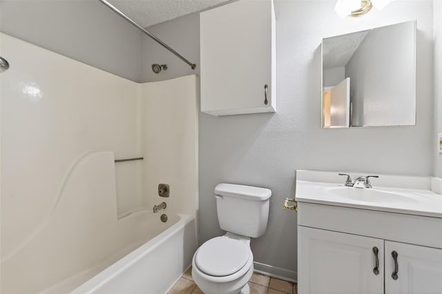 16106 Barbaroosa Drive, Houston, TX 77083