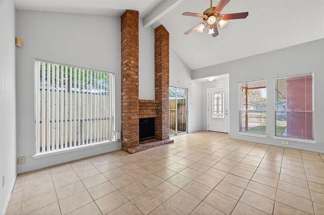 16106 Barbaroosa Drive, Houston, TX 77083