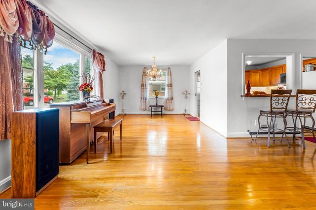 6723 COLLINSDALE RD, Baltimore, MD 21234
