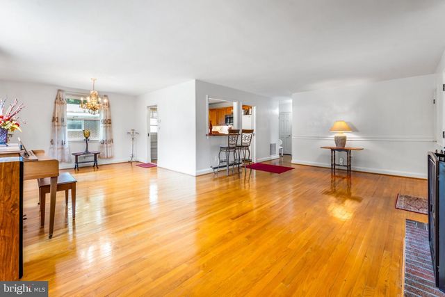 6723 COLLINSDALE RD, Baltimore, MD 21234