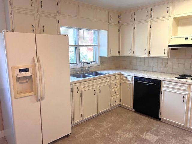 502 Dean Drive, Owosso, MI 48867