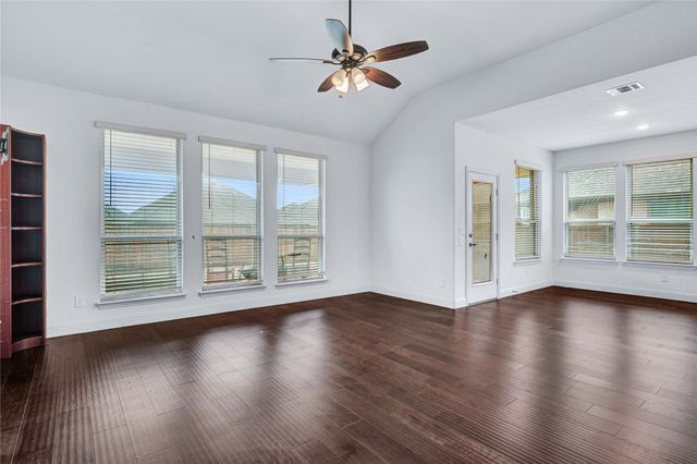 1228 Arrowwood Drive, Aubrey, TX 76227