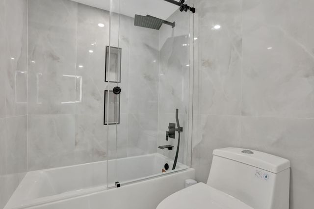 3505 Oaks Way 204, Pompano Beach, FL 33069