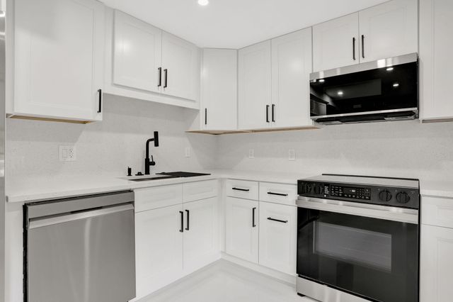 3505 Oaks Way 204, Pompano Beach, FL 33069