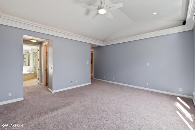 6120 Evanswood Street, Troy, MI 48085