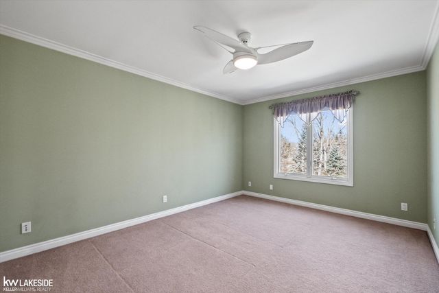 6120 Evanswood Street, Troy, MI 48085