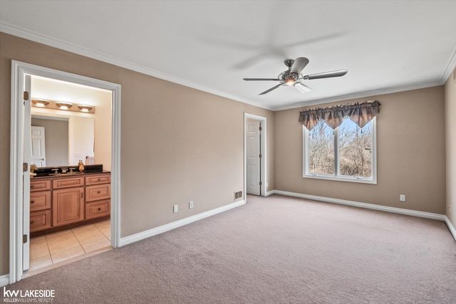 6120 Evanswood Street, Troy, MI 48085