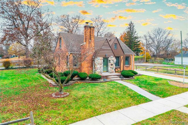 23211 Myrtle Street, Dearborn, MI 48128