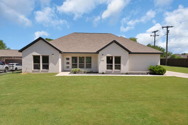 925 Balkan Drive, Lancaster, TX 75134