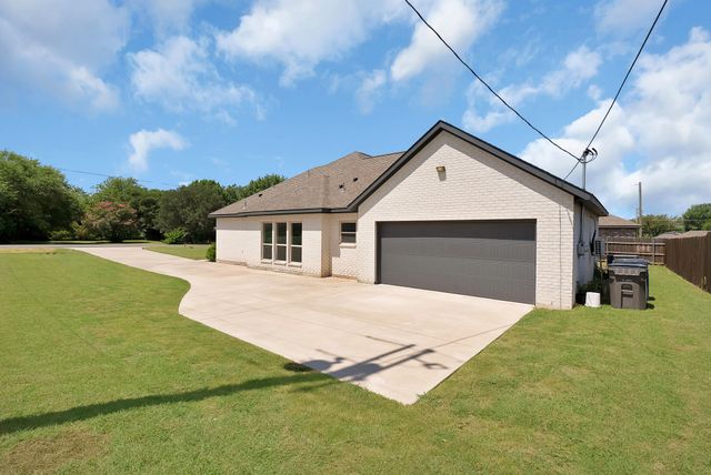 925 Balkan Drive, Lancaster, TX 75134