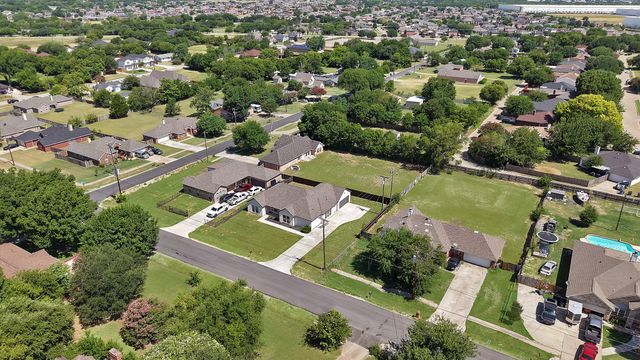 925 Balkan Drive, Lancaster, TX 75134