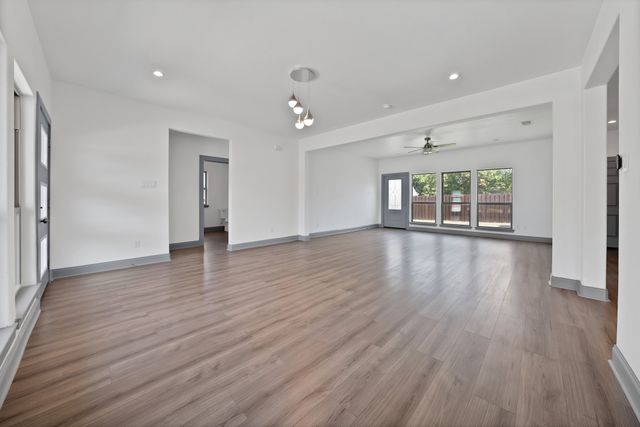 925 Balkan Drive, Lancaster, TX 75134