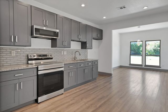 925 Balkan Drive, Lancaster, TX 75134