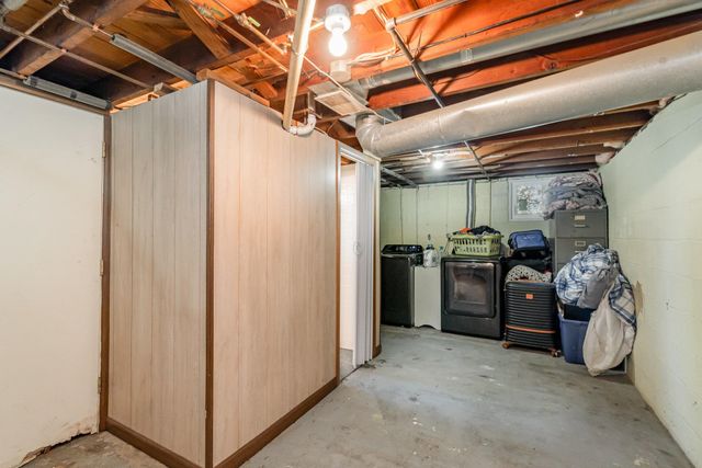3685 Shattuck Road, Saginaw, MI 48603