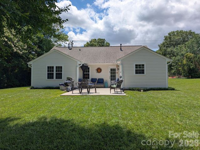 704 Gum Branch Road, Charlotte, NC 28214