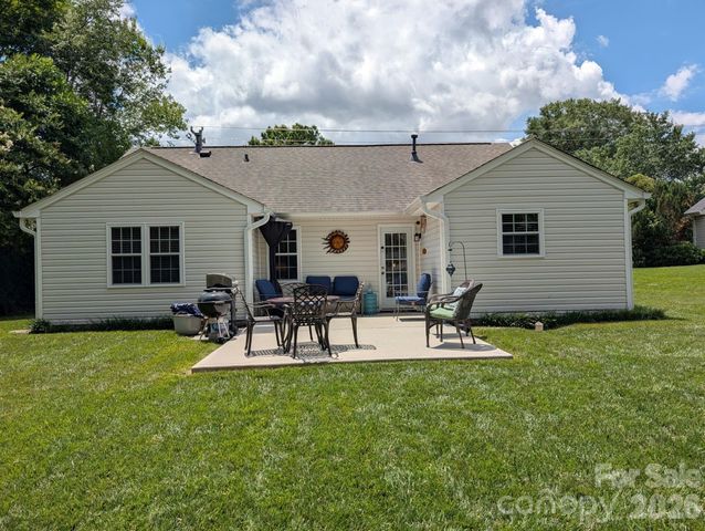 704 Gum Branch Road, Charlotte, NC 28214
