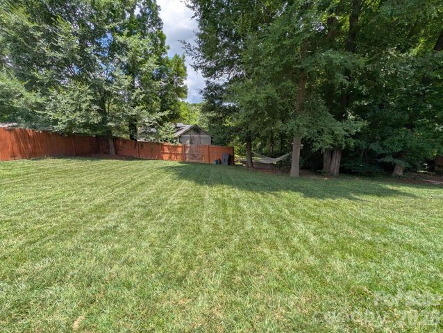 704 Gum Branch Road, Charlotte, NC 28214