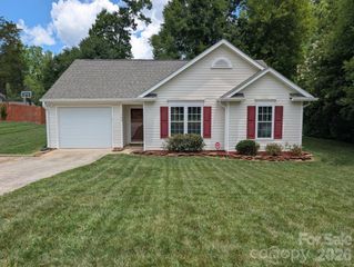 704 Gum Branch Road, Charlotte, NC 28214