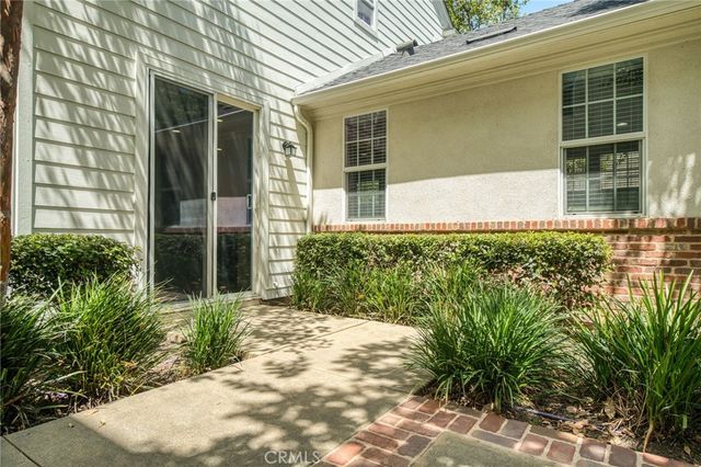 15247 Cambridge Street, Tustin, CA 92782